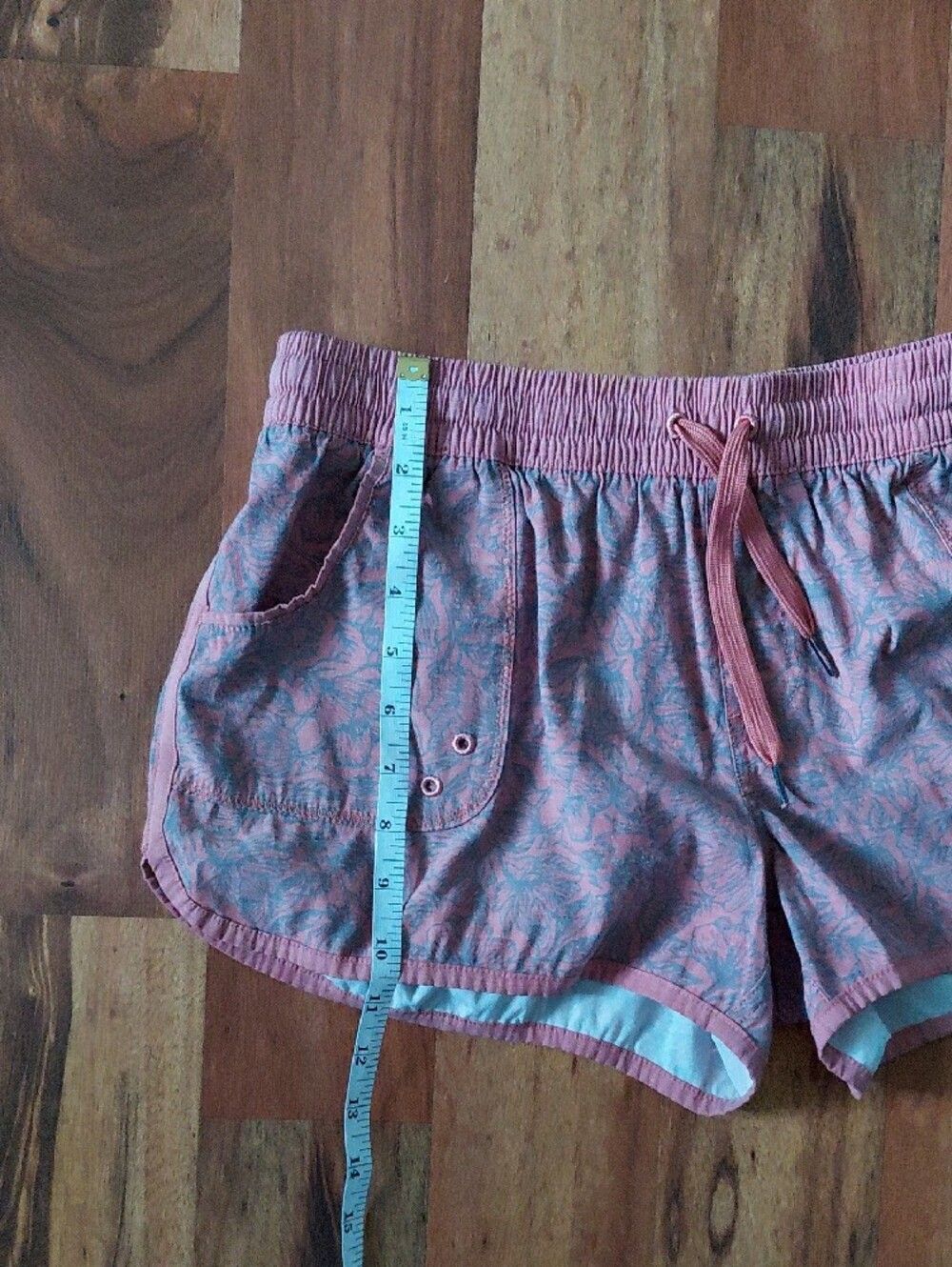 United By Blue Backcountry Womens Floral Pink Drawstring Athletic Board Shorts M - Picture 14 of 15
